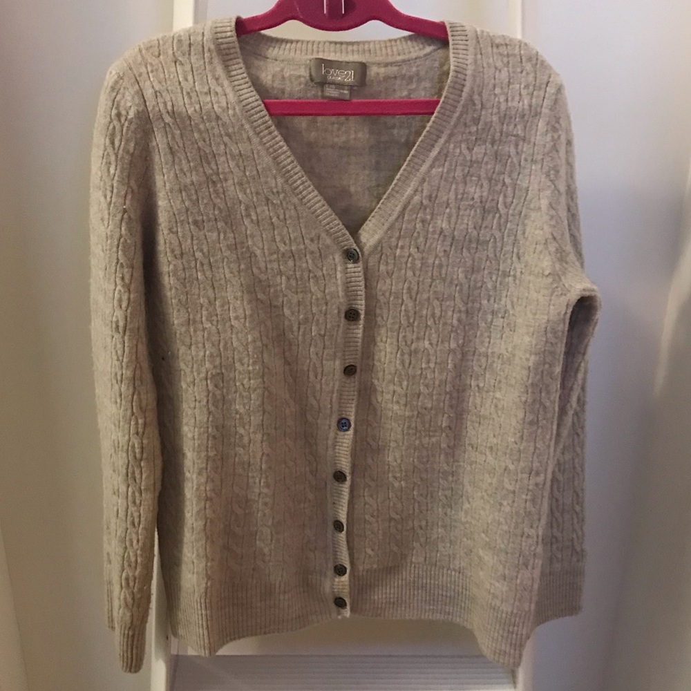 100% wool Heather grey cardigan long sleeve